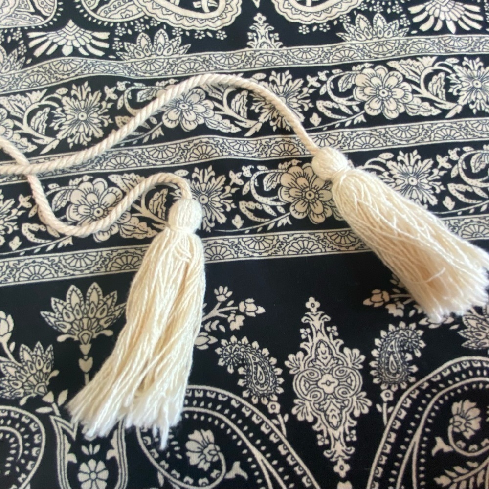 GIANNI BINI Bell Sleeve Tassel Tie Boho Dress - Picture 6 of 13